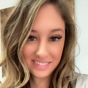 Meet your Posher, Lynna